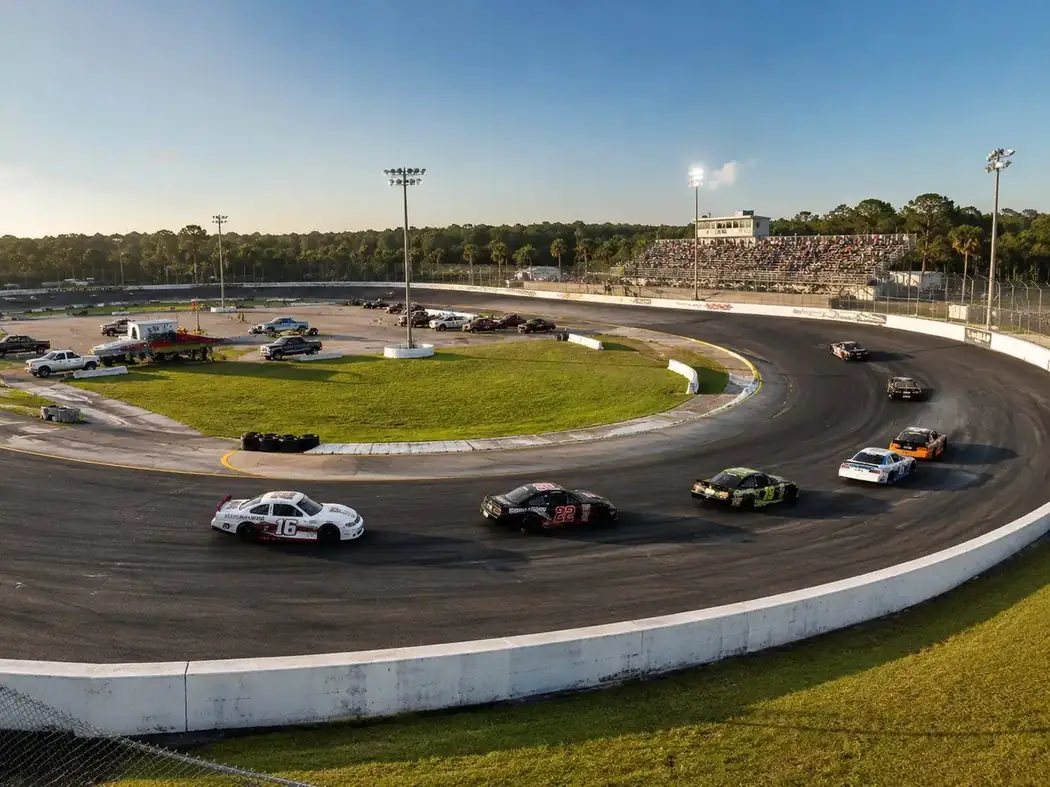 New Smyrna Speedway paved short track